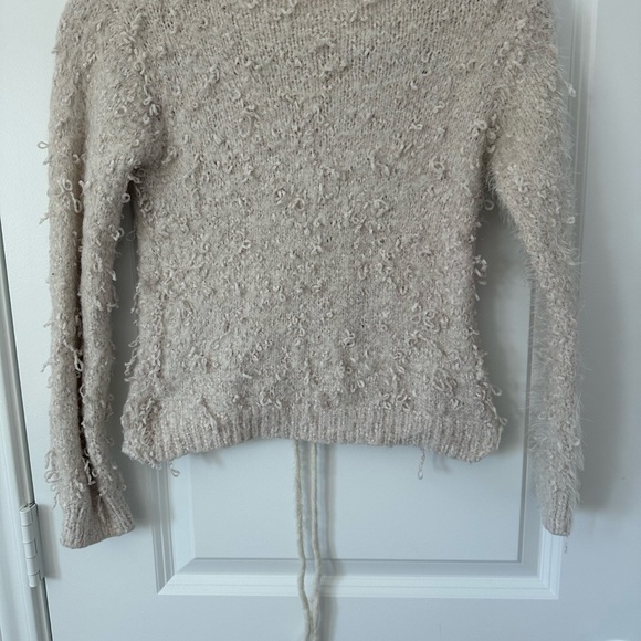 Wishlist Women’s Cropped Scrunch Sweater - Picture 4 of 4